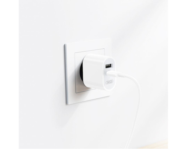 Мережевий зарядний пристрій XO L97 адаптер PD / QC3.0 / 2.4A Max white